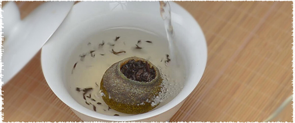 blog-how-to-brew-mandarin-orange-pu-erh-tea-with-a-gaiwan